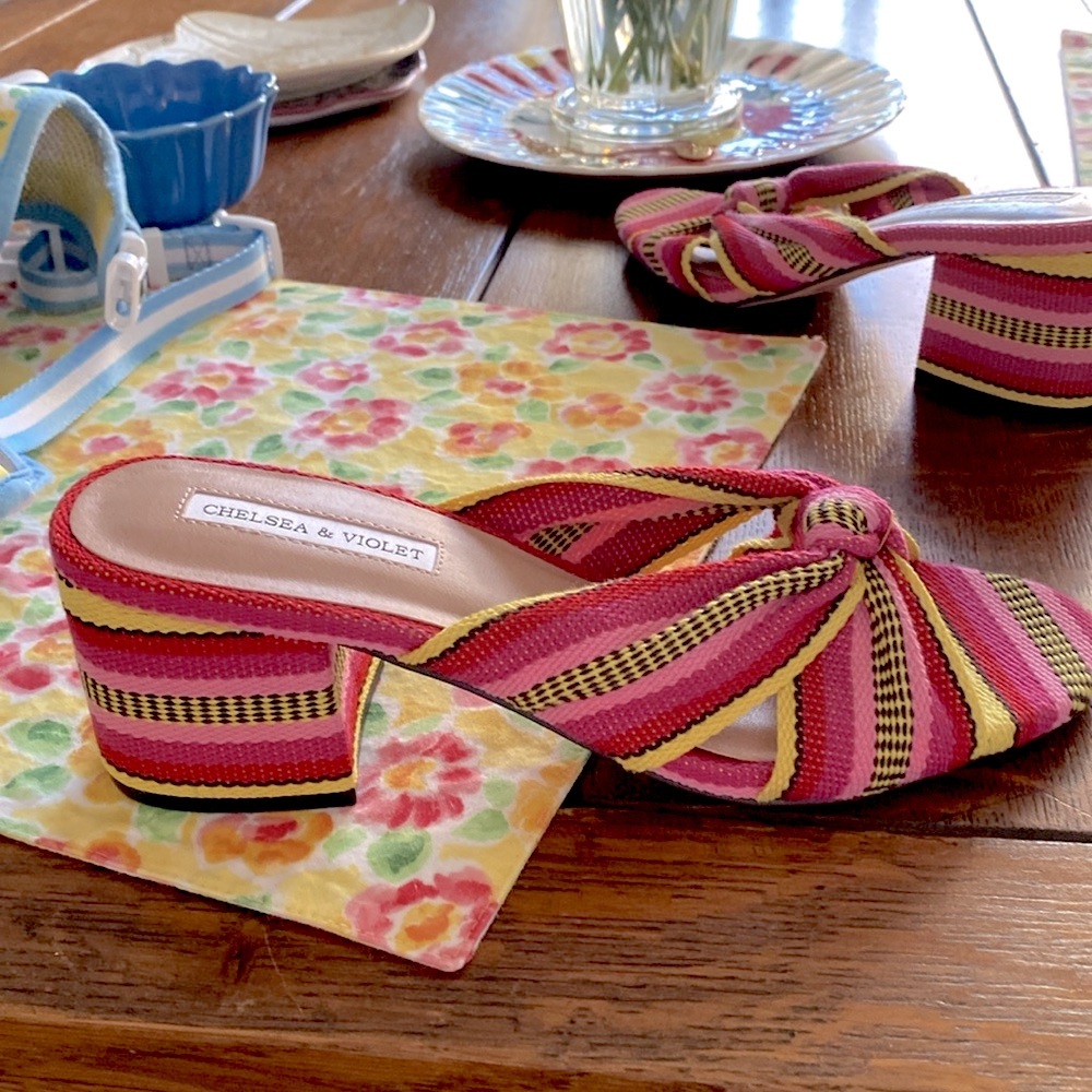 Chelsea & Violet Pink & Yellow Sandals with Decorative Bow. 2.5 in heel. Sz 8.5